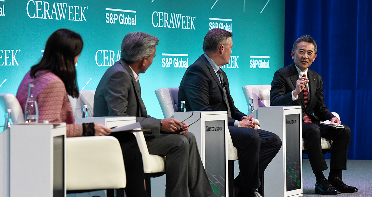 CERAWEEK-Hard-to-Abate-Sectors-Role-of-Hydrogen-and-CCUS.jpg