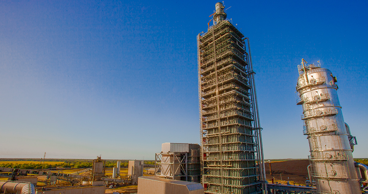 Efforts are now being made to curb coal’s carbon emissions, as at the world’s largest CCUS power plant Petra Nova, in Thompson, Texas Source: Mitsubishi Heavy Industries Engineering, Ltd. (MHIENG), courtesy of NRG and JX NIPPON