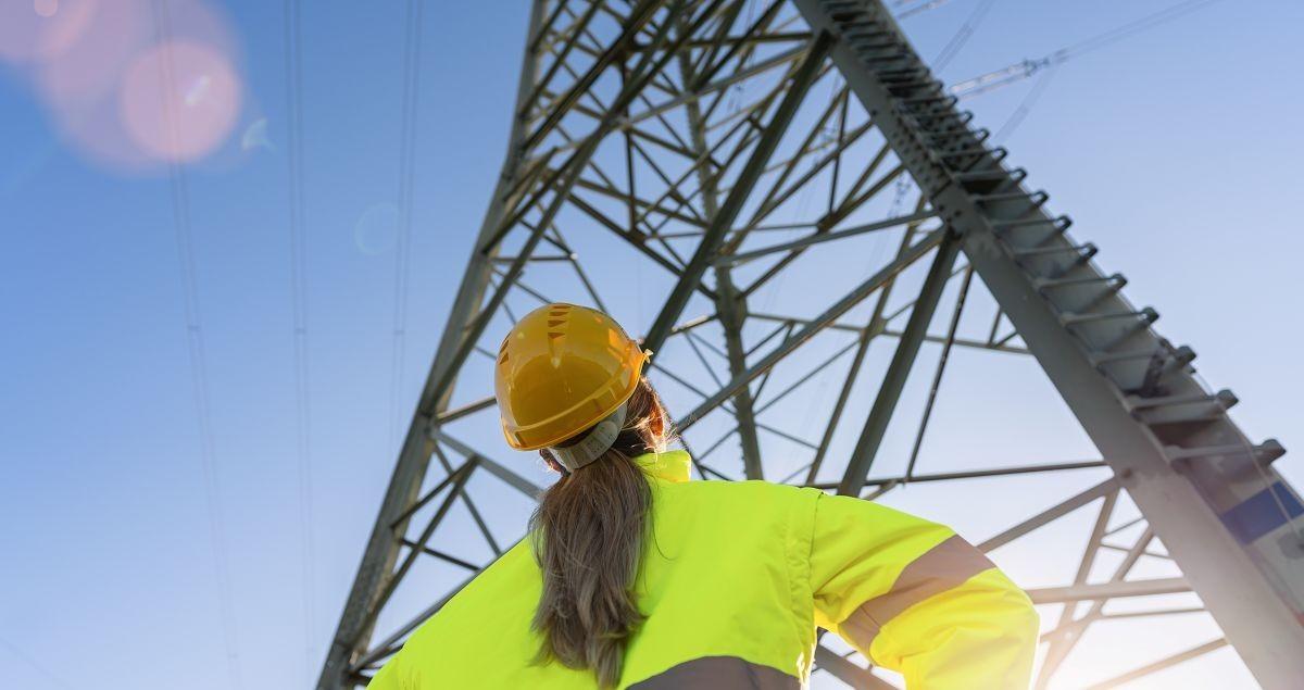 How can we make electric power grids more climate-resilient?