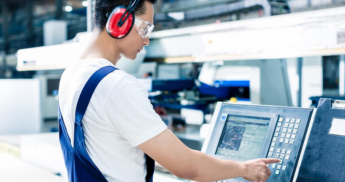MHI0031802A07---Forbes-Brandvoice---The-U.S.-Manufacturing-Resurgence-1.jpg