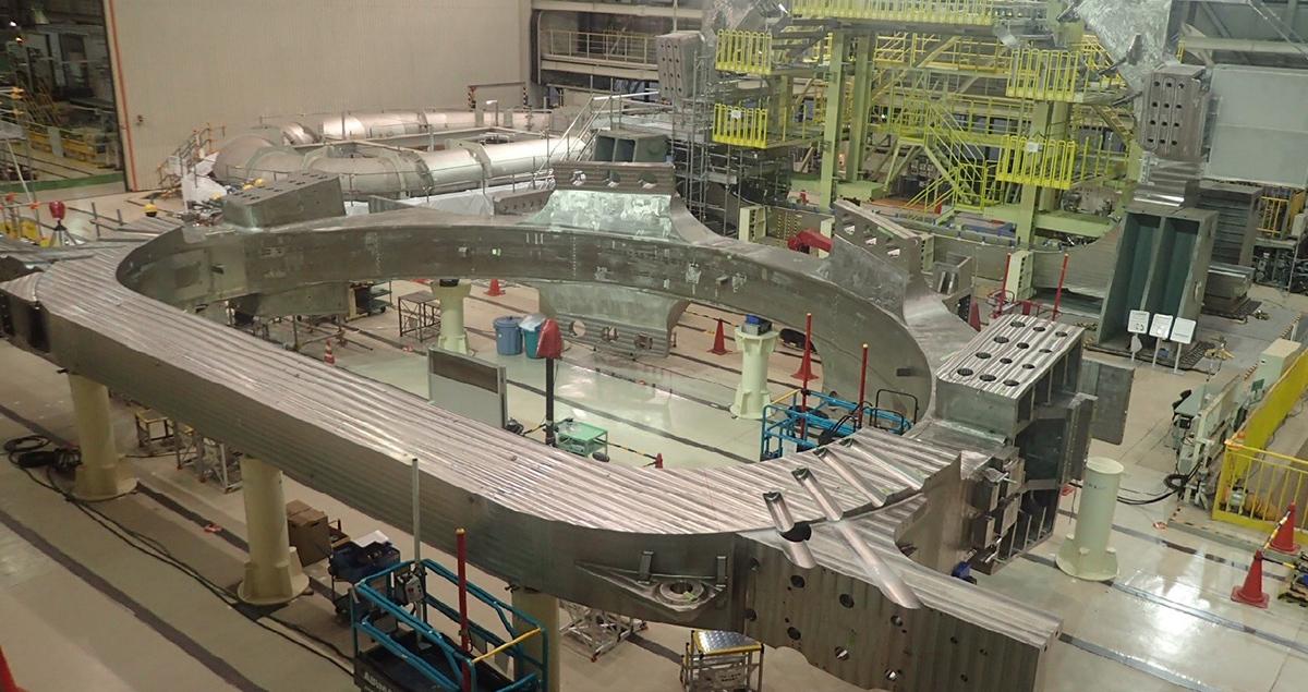 iter-giant-field-coil.jpg